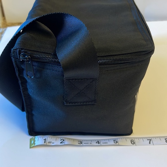 Victoria’s Secret PINK Soft Insulated Lunch Cooler - Picture 8 of 9